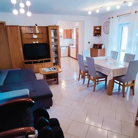 Apartment Wine & Olive Oil Mofardin Koper Exterior photo